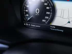 Volvo XC60 thumbnail 30
