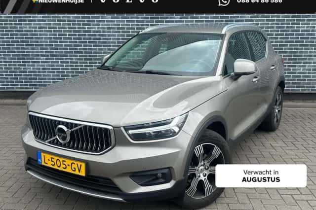 Volvo XC40 (2021) thumbnail 1