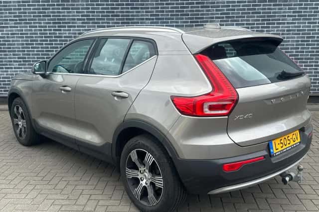 Volvo XC40 (2021) thumbnail 4
