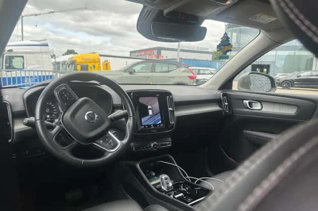 Volvo XC40 (2021) thumbnail 5