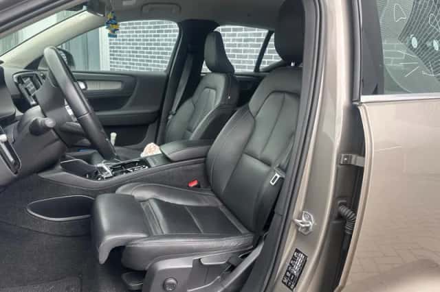 Volvo XC40 (2021) thumbnail 6