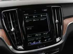 Volvo V60 thumbnail 40