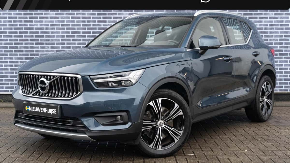 Volvo XC40 — foto 1