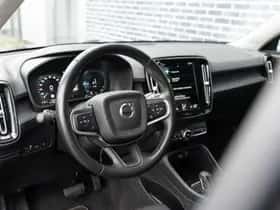 Volvo XC40 thumbnail 16