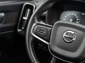 Volvo XC40 thumbnail 21