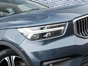 Volvo XC40 thumbnail 4