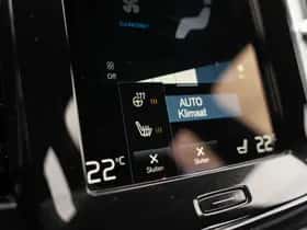 Volvo XC40 thumbnail 32