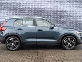 Volvo XC40 thumbnail 6