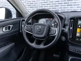 Volvo XC40 thumbnail 23