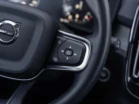 Volvo XC40 thumbnail 25