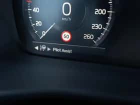 Volvo XC40 thumbnail 30