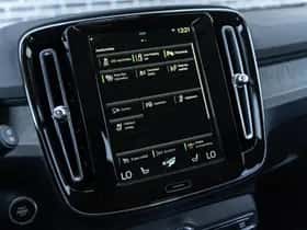 Volvo XC40 thumbnail 38