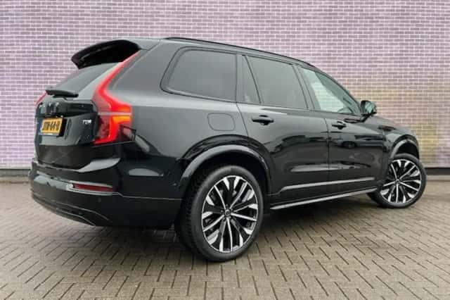 Volvo XC90 (2025) thumbnail 2