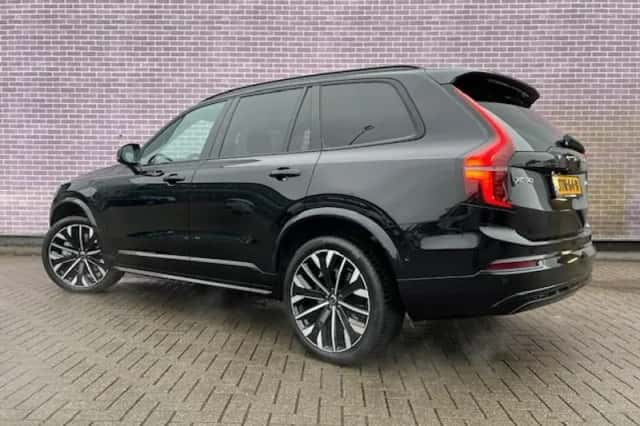 Volvo XC90 (2025) thumbnail 4