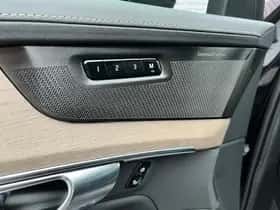 Volvo XC90 thumbnail 10