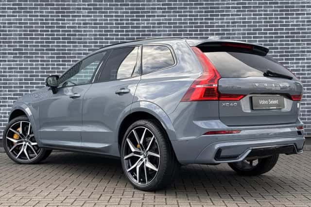 Volvo XC60 (2023) thumbnail 2