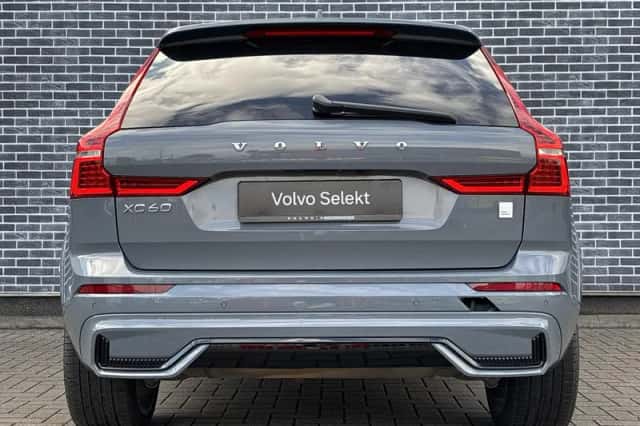 Volvo XC60 (2023) thumbnail 6