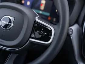 Volvo XC60 thumbnail 30