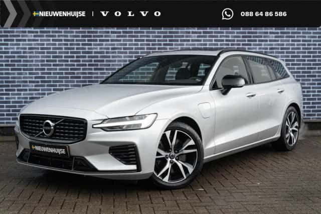 Volvo V60 (2021) thumbnail 1