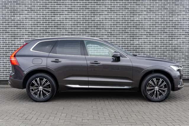 Volvo XC60 (2022) thumbnail 4
