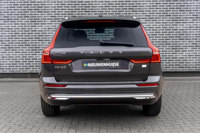 Volvo XC60 (2022) thumbnail 6