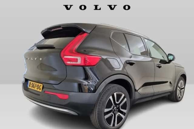 Volvo XC40 (2020) thumbnail 2