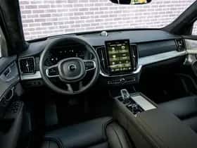 Volvo XC90 thumbnail 11