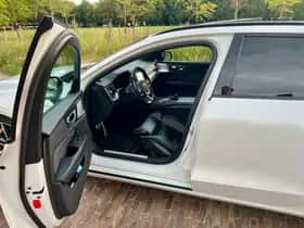 Volvo V60 thumbnail 5