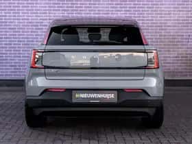 Volvo EX30 (2025) thumbnail 12