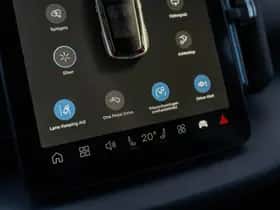 Volvo EX30 (2025) thumbnail 36