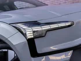 Volvo EX30 (2025) thumbnail 5