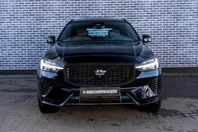 Volvo XC60 (2025) thumbnail 2