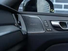 Volvo XC60 thumbnail 25