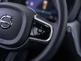 Volvo XC60 thumbnail 30