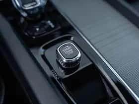Volvo XC60 thumbnail 35