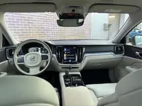 Volvo V60 thumbnail 5
