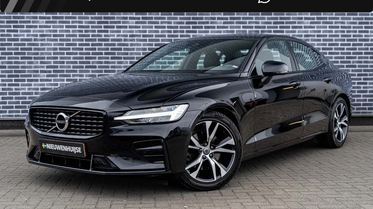 Volvo S60 — foto 1