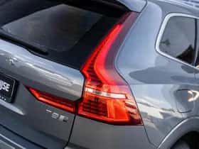 Volvo XC60 (2018) thumbnail 18