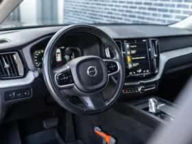 Volvo XC60 (2018) thumbnail 20