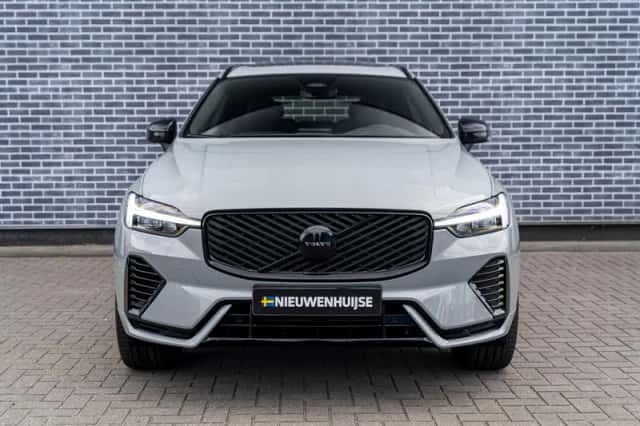 Volvo XC60 (2025) thumbnail 2