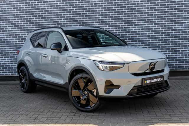 Volvo EX40 (2026) thumbnail 3