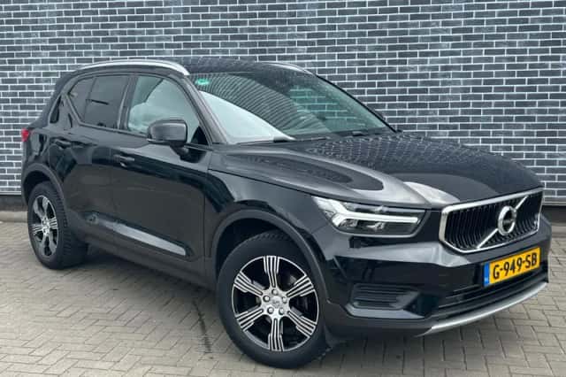 Volvo XC40 (2019) thumbnail 3