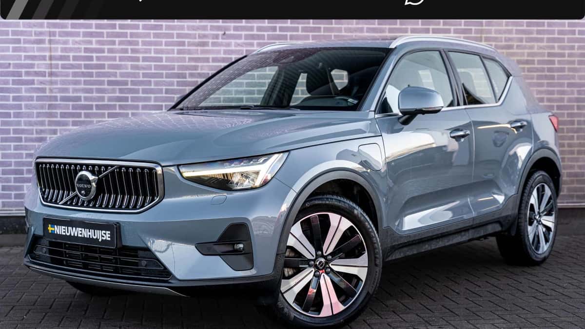 Volvo XC40 — foto 1