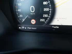 Volvo XC40 thumbnail 35