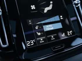 Volvo XC40 thumbnail 40