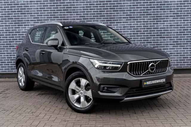 Volvo XC40 (2019) thumbnail 3