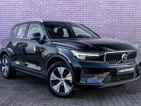 Volvo XC40 thumbnail 3
