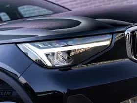 Volvo XC40 thumbnail 6