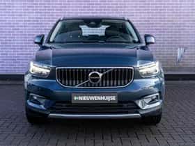 Volvo XC40 thumbnail 2