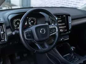 Volvo XC40 thumbnail 16